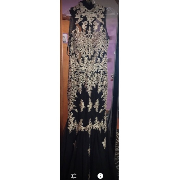 Prom dress - Picture 3 of 4